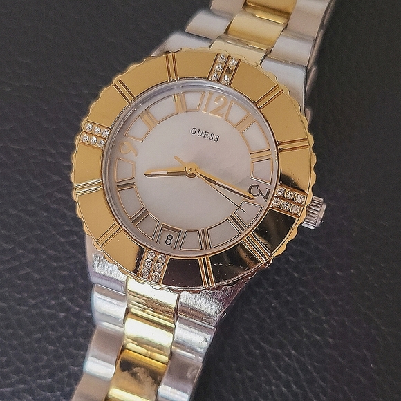 Guess Watch - Picture 1 of 2